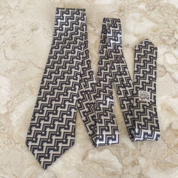 Hermes 100% Silk Geometric Pattern Blue/Grey/Brown - Picture 3 of 9